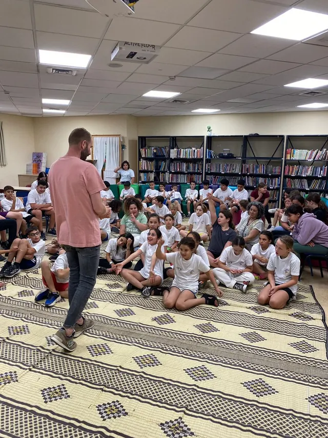 מעוז סמיה עם שחקן 6