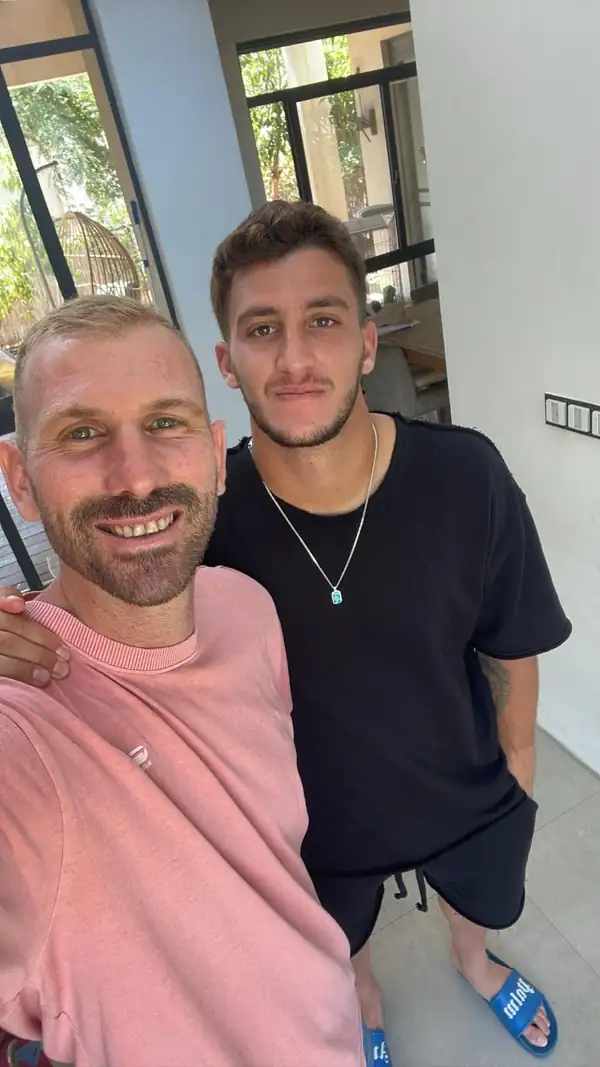 יהונתן עוזר עם מעוז סמיה
